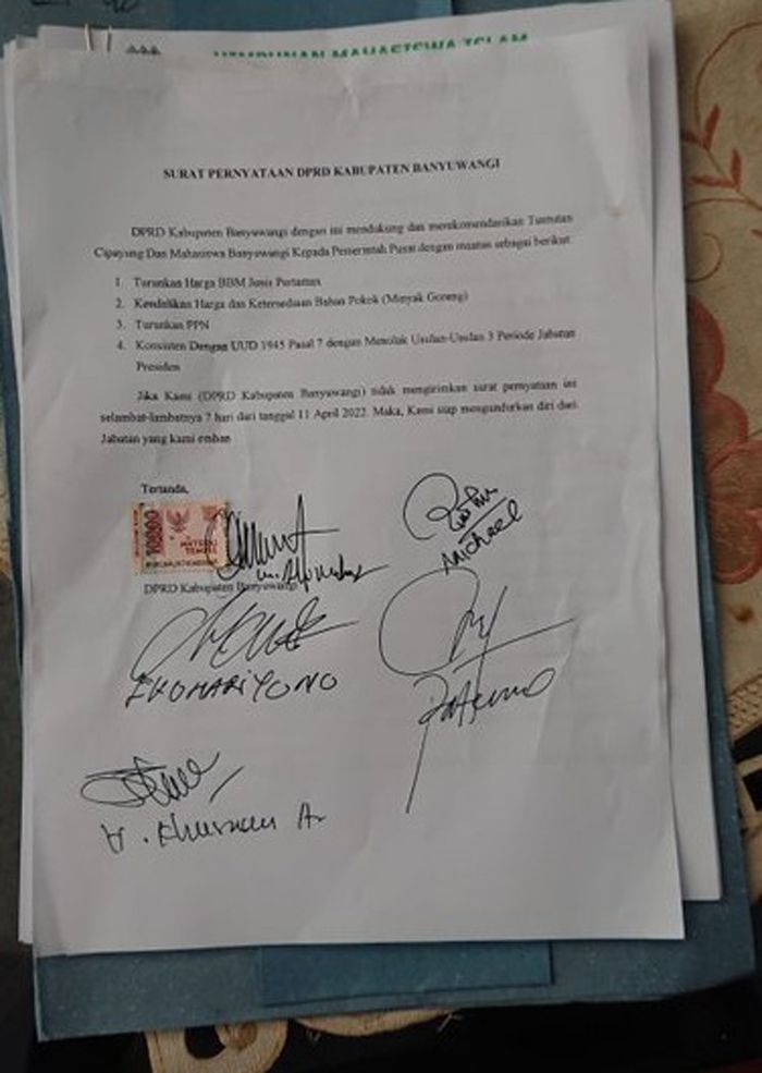 Surat Pernyataan DPRD Kabupaten Banyuwangi 11 April 2022