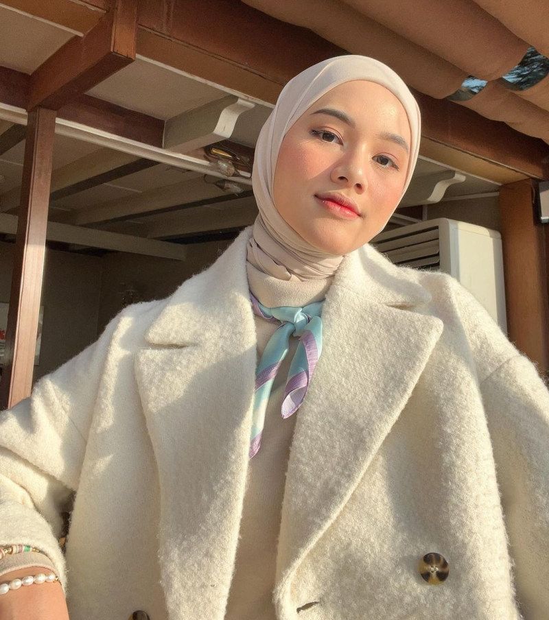 Rania Sukandari Host Cantik Muslim Travelers NET TV, Curi Perhatian Eksplor Jejak Islam di Dunia 