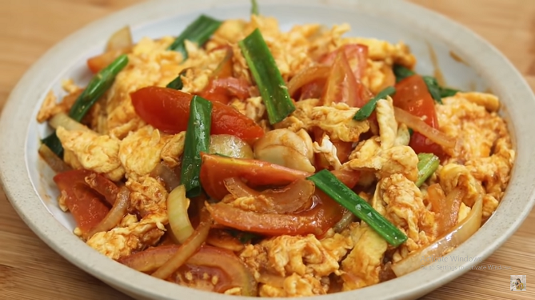 Resep Telur Tomat Ala Chef Devina Hermawan, Menu Praktis yang Enak dan Sehat