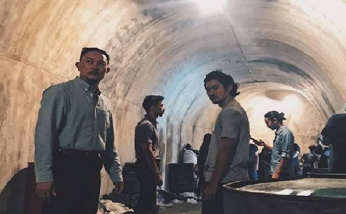Salah satu cuplikan adegan dalam film Tunnel versi Indonesia
