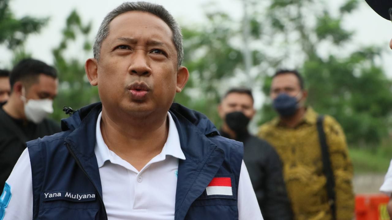 Wali Kota Bandung Yana Mulyana saat cek Exit Tol Gedebage Kota Bandung, Kamis 21 April 2022.