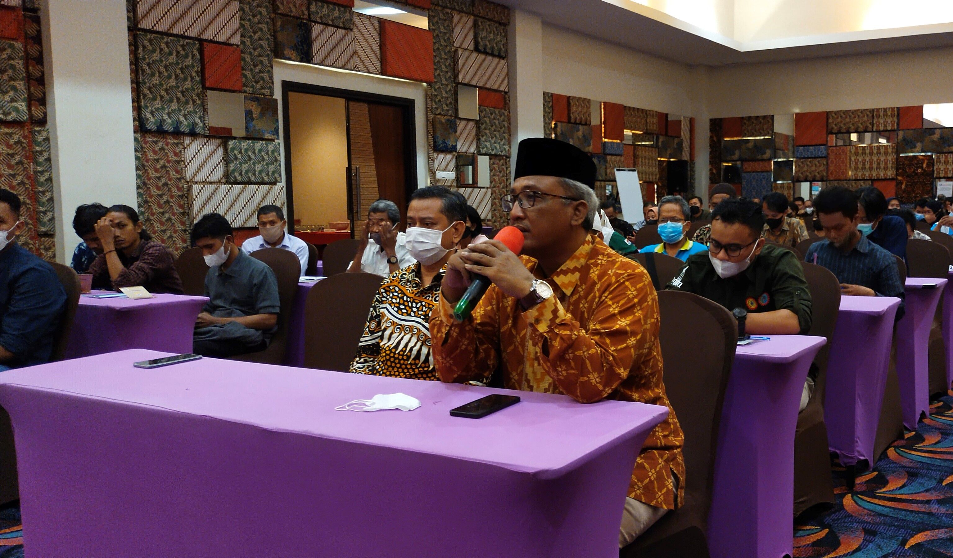 Dialog Ramadhan Pekerja dengan tema 'Menggagas Program Jaminan Sosial Daerah Bagi Masyarakat DIY' yang diinisiasi oleh MPBI DIY.