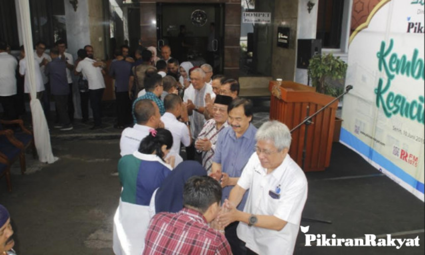 Bacaan Doa Silaturahmi Idul Fitri Acara Halal Bihalal di Kantor Teks