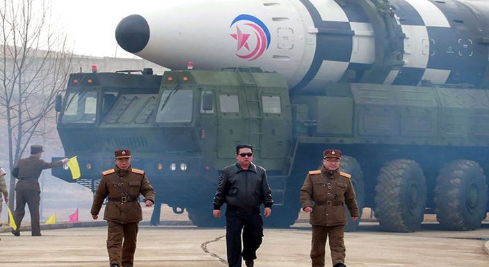 Kim Jong Un di Parade Militer: Korea Utara Akan Terus Memperkuat Kekuatan Nuklirnya