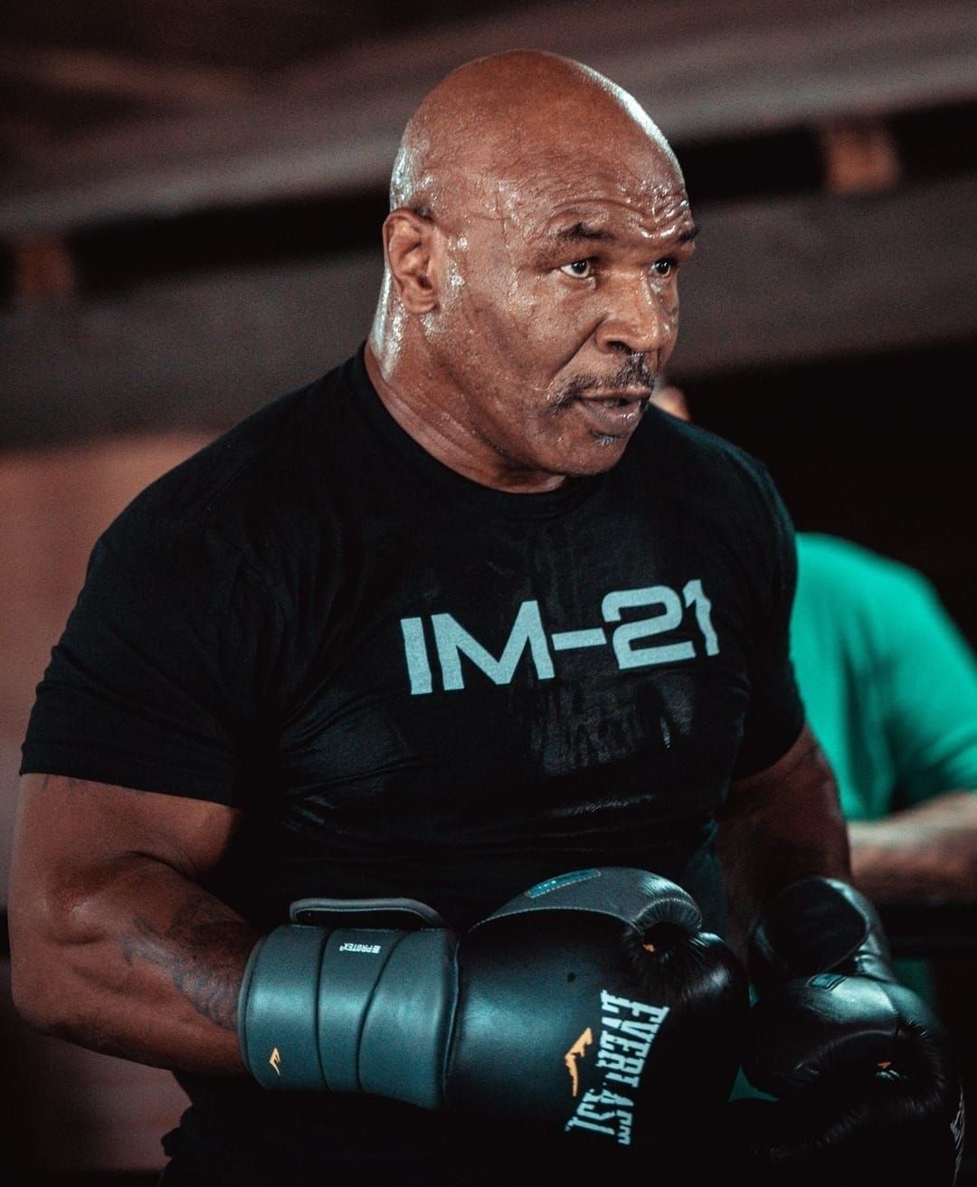 Tak Ada Rasa Takut! Kisah Mike Tyson Tumbangkan Petinju Raksasa Dunia ...