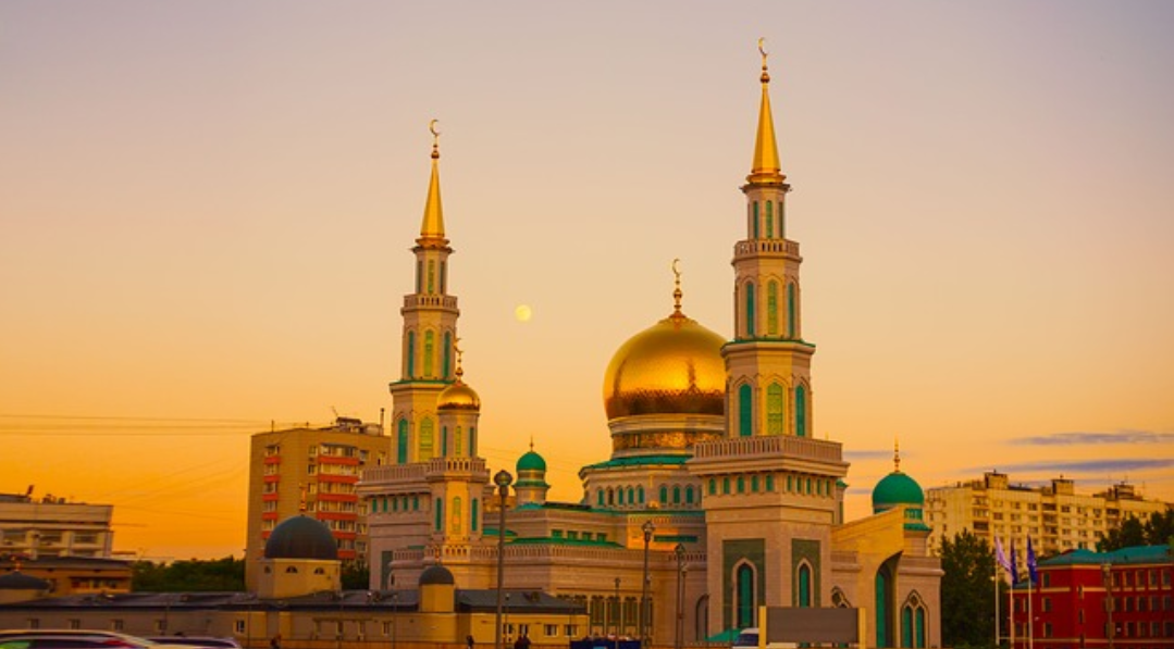 Jadwal Adzan Maghrib Bandung hari ini Sabtu 25 Maret 2023.