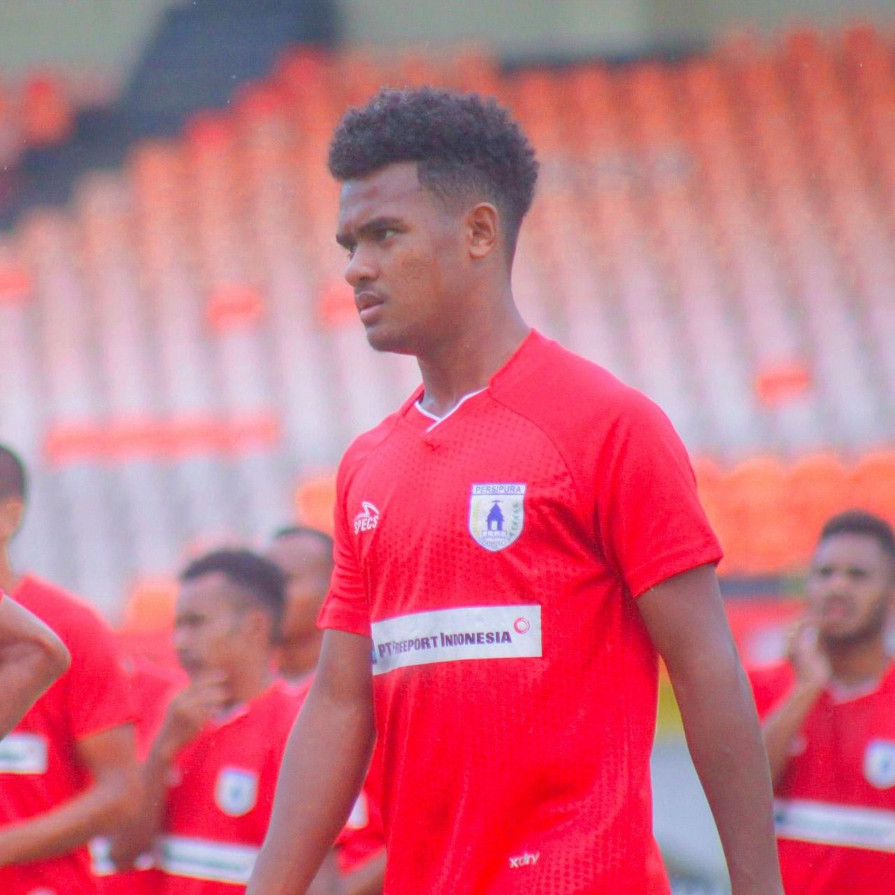 Pesepak bola muda tim Persipura Jayapura, Ramai Melvin Rumakiek yang saat ini menjadi heboh terkait cidera yang dialaminya dan diobati oleh PSSI