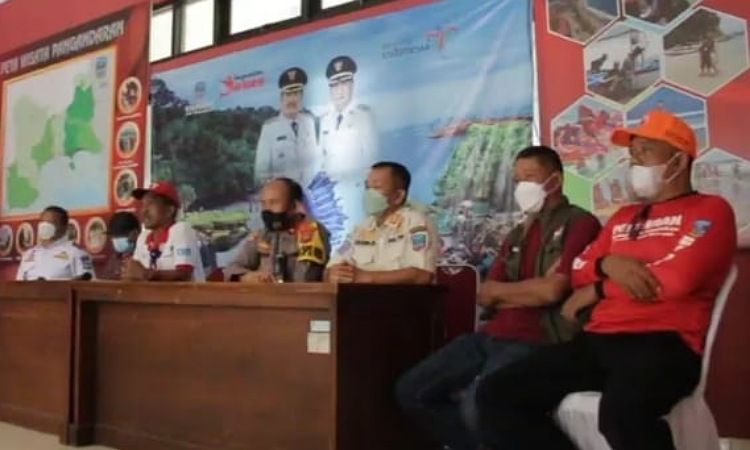 Kadis Pariwisata dan Kebudayaan Kab Pangandaran Tonton Guntari saat mengklarifikasi soal viralnya kenaikan harga tiket masuk ke objek wisata.