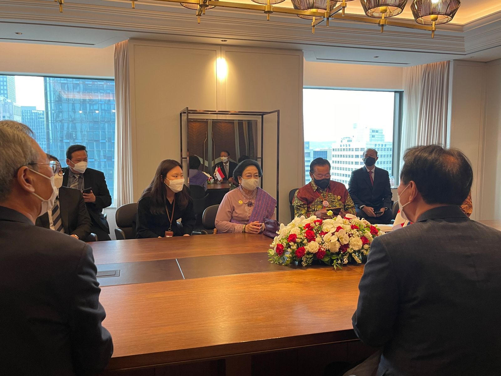 Megawati bertemu Presiden Korsel.