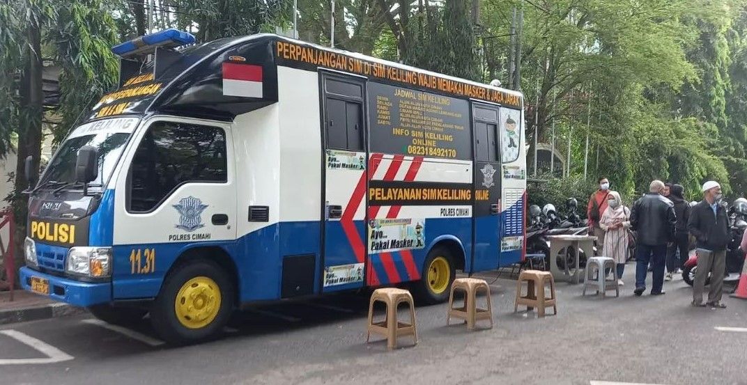 Hari ini Polrestabes melayani Sim keliling di Cicadas dan Batununggal Bandung./pikiran-rakyat.com