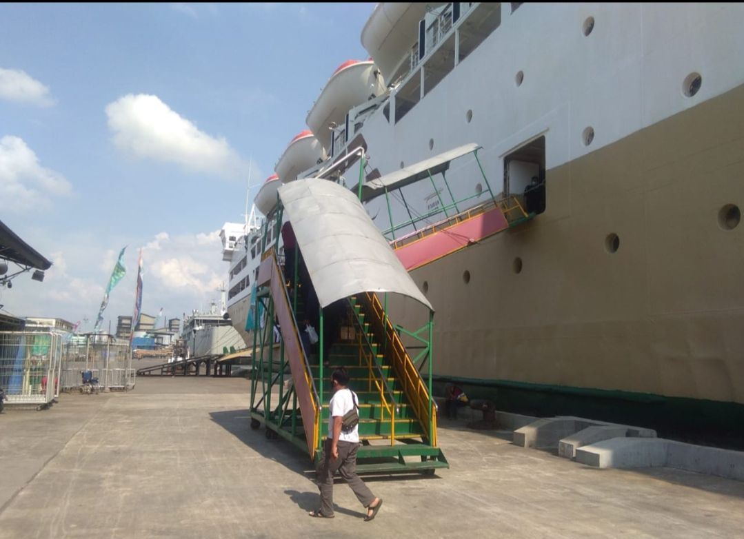 Mudik Lebaran, cek jadwal kapal Pelni KM Ciremai bulan April 2023, rute Surabaya, Bau Bau, Jayapura, Ambon, Sorong, Biak, Manokwari, Tanjung Priok, Makasar.