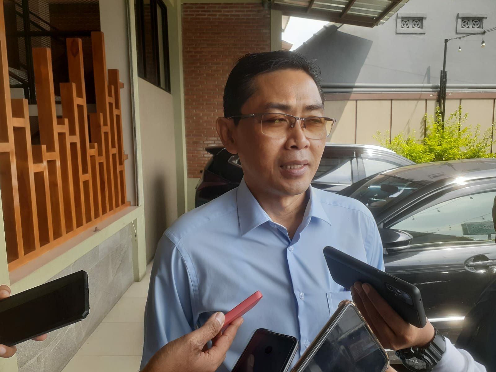 Kepala Dinas Pendidikan Kabupaten Sumedang Agus Wahidin menyikapi penyakit hepatitis misterius terhadap keberlangsungan kegiatan belajar mengajar.