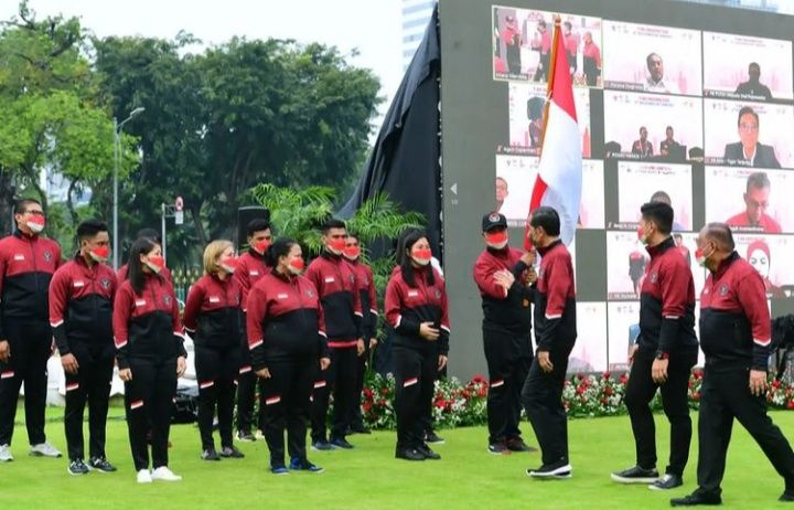 Kontingen Indonesia saat resmi dilepas oleh Presiden RI Joko Widodo ( Jokowi ) menuju Vietnam