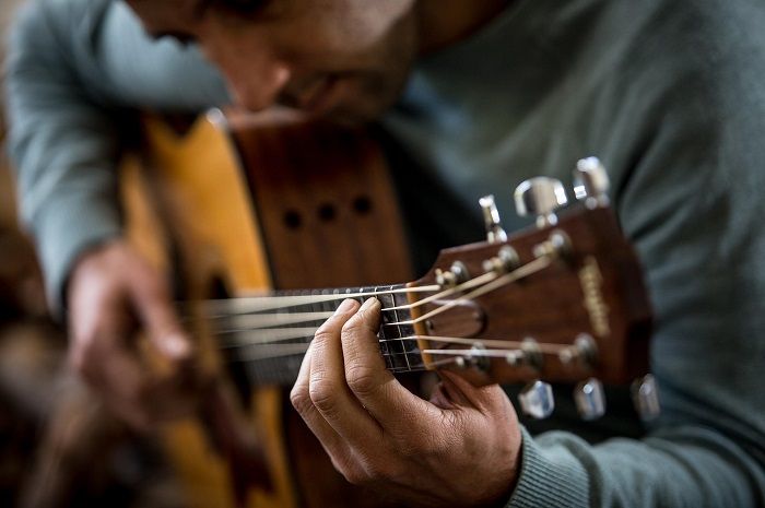 Chord Gitar dan Lirik Lagu Pilihan yang Terbaik dari Ziva Magnolya