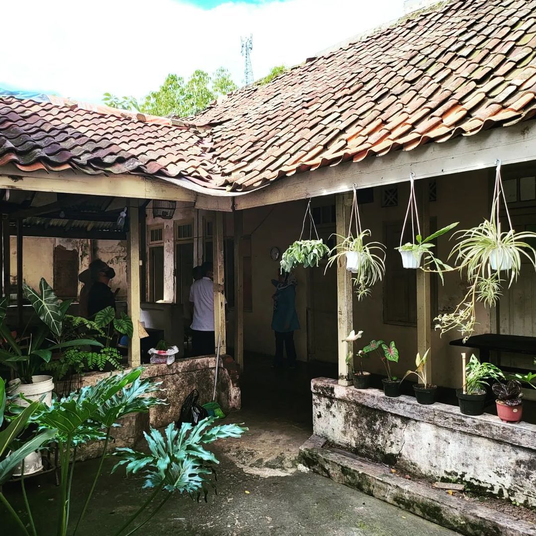 Kondisi rumah karya Ir Sukarno yang berlokasi di Kebon Kalapa Kota Bandung.