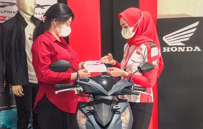 Ini Simulasi Kredit Motor Honda Dari BCA! Bisa Kredit Motor Bekas Atau ...