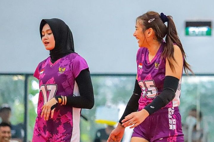 Yolla Yuliana dan Wilda Nurfadhilah, Pemain Voli Putri Indonesia. Akankah Berlaga di AVC Challenge Cup For Women, Catat Jadwalnya di Gresik Usai SEA Games 2023
