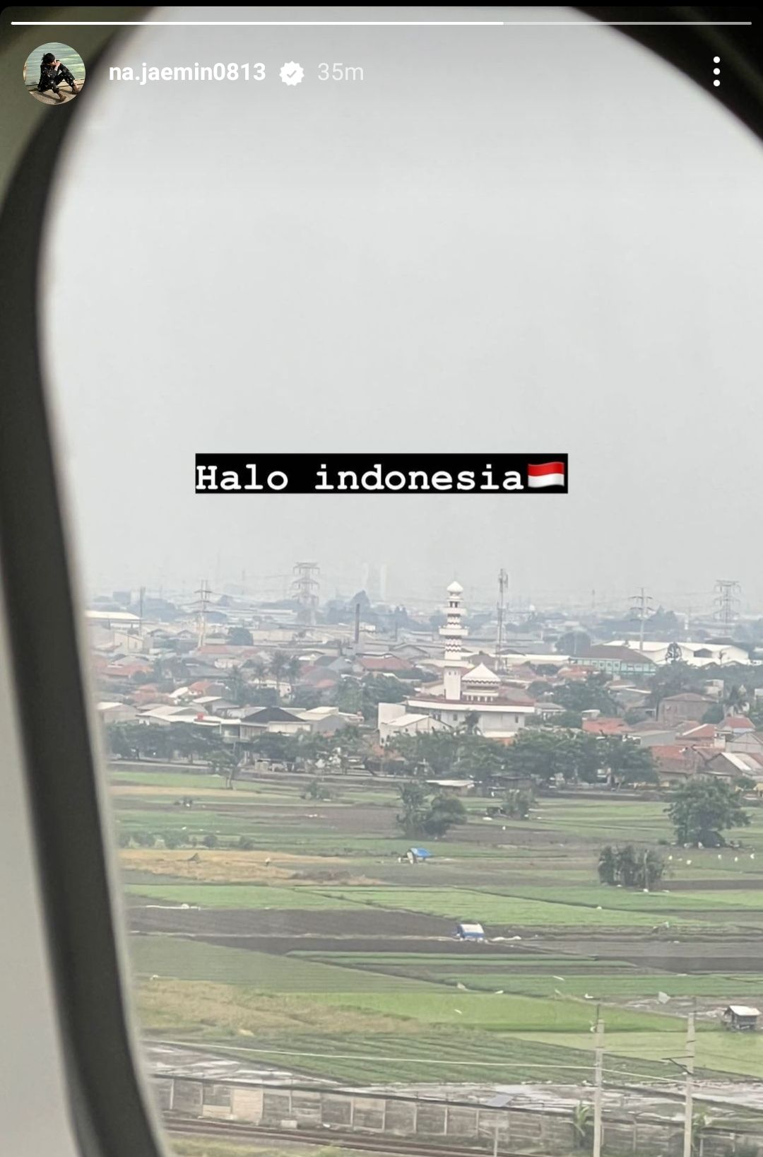 "Halo Indonesia," tulis Jaemin NCT Dream menyapa penggemarnya di Indonesia. 