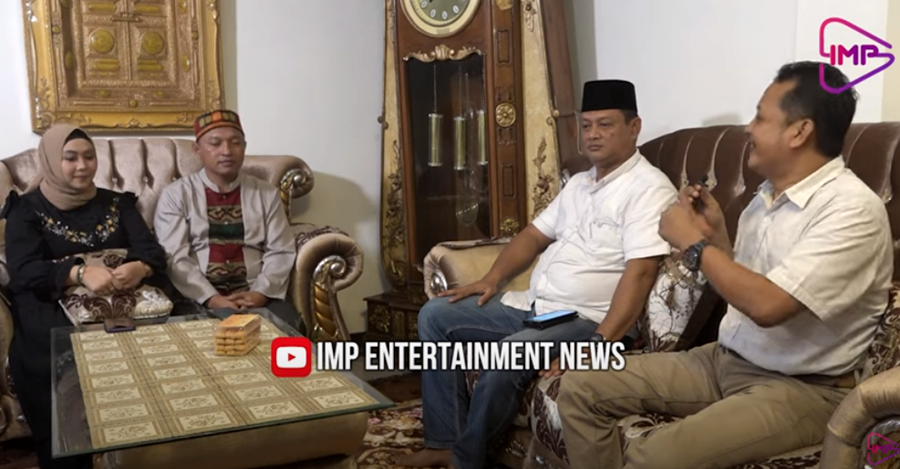 Wawancara oleh Nandang Kusnandar dan Baharudin,kepada ainul bashirah Anggra Putri soal TKP pembunuhan di Jalancagak, Subang.