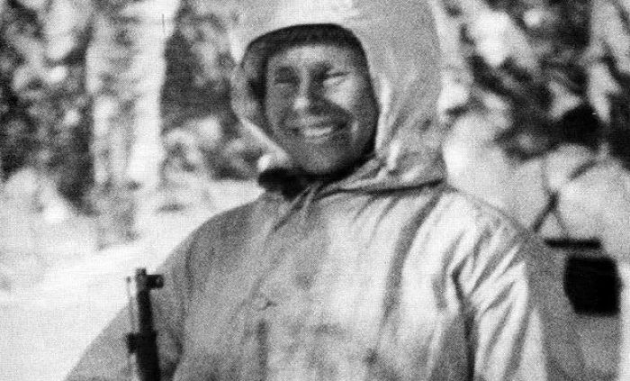 Simo Hayha penembak jitu yang luar biasa asal Finlandia yang ditakuti pasukan Uni Soviet.*  