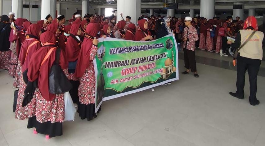 Pemberangkatan ratusan jamaah Umrah PT. Zeinta Group Indonesia