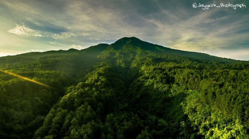 Kisah misteri Gunung Salak Bogor 