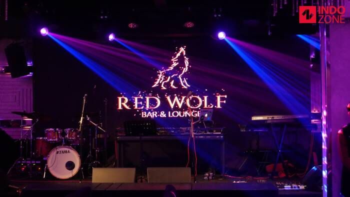 Redwolf Bar and Lounge milik Vannessa Khong
