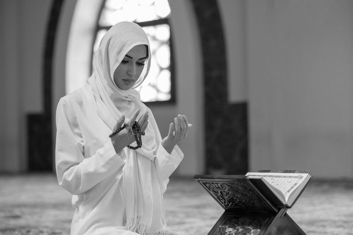 Berikut bacaan doa puasa Ramadhan hari kesepuluh lafal Bahasa Arab, ejaan Latin dilengkapi terjemahannya Bahasa Indonesia