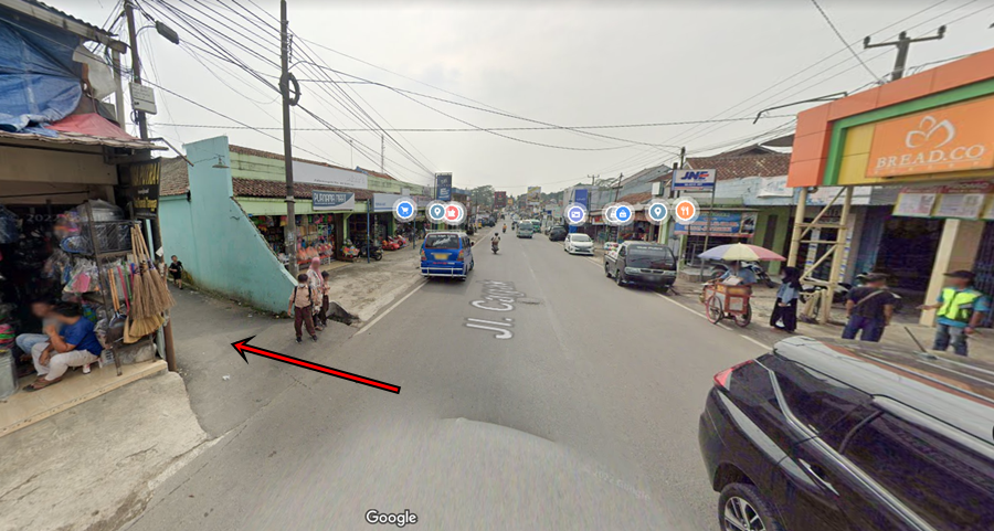 Jalan kecil dari Jalan Raya Jalancagak, Subang menuju TPU Istuning.