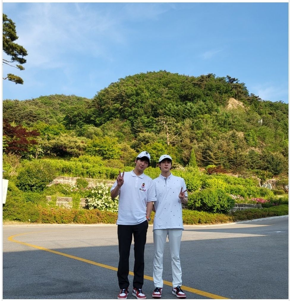 Jin BTS dan Lee Sang Yeob./Instagram/@sangyeob