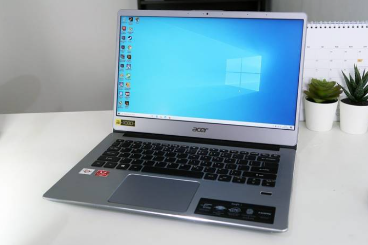 Laptop murah Acer Swift 3 Athlon 300U