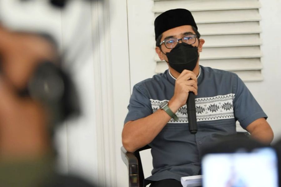 Adik kandung Ridwan Kamil yang juga perwakilan keluarga, Elpi Nazmuzaman. Telepon langsung Ridwan Kamil, Presiden Jokowi sampaikan empati dan dukungan dalam pencarian Eril.