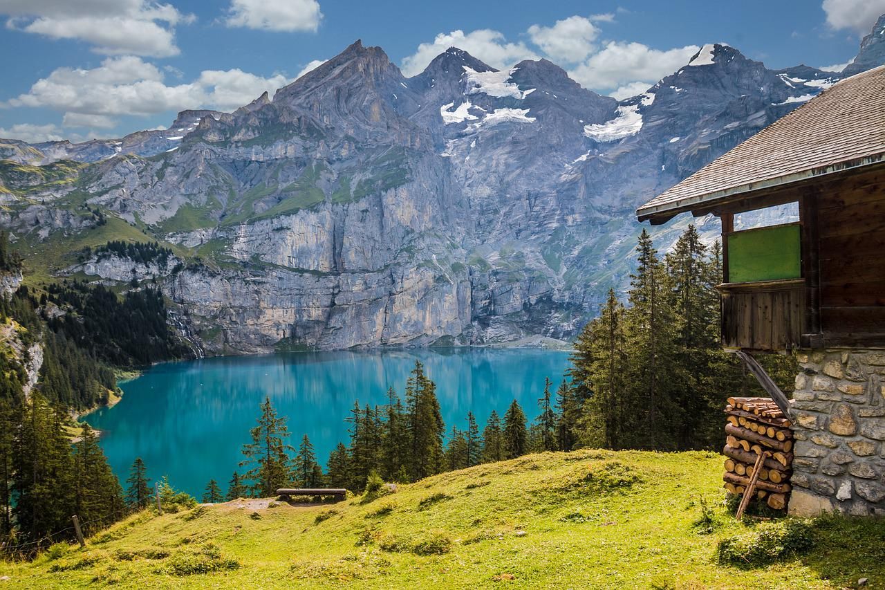 Berbatasan dengan Sejumlah Negara, Swiss Memiliki 4 Bahasa Resmi