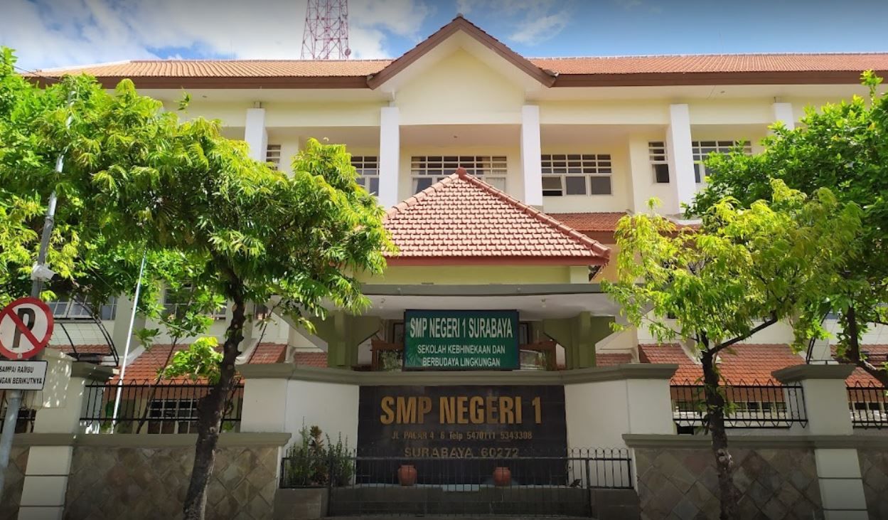 Ini Daftar 18 SMP Negeri-Swasta Terbaik Kota Surabaya Versi Nilai ...