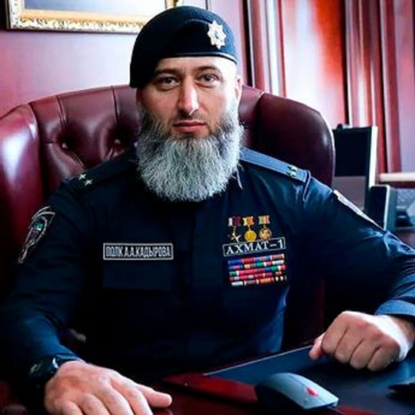 Dia diketahui memimpin pasukan pro-Rusia di Luhansk.  