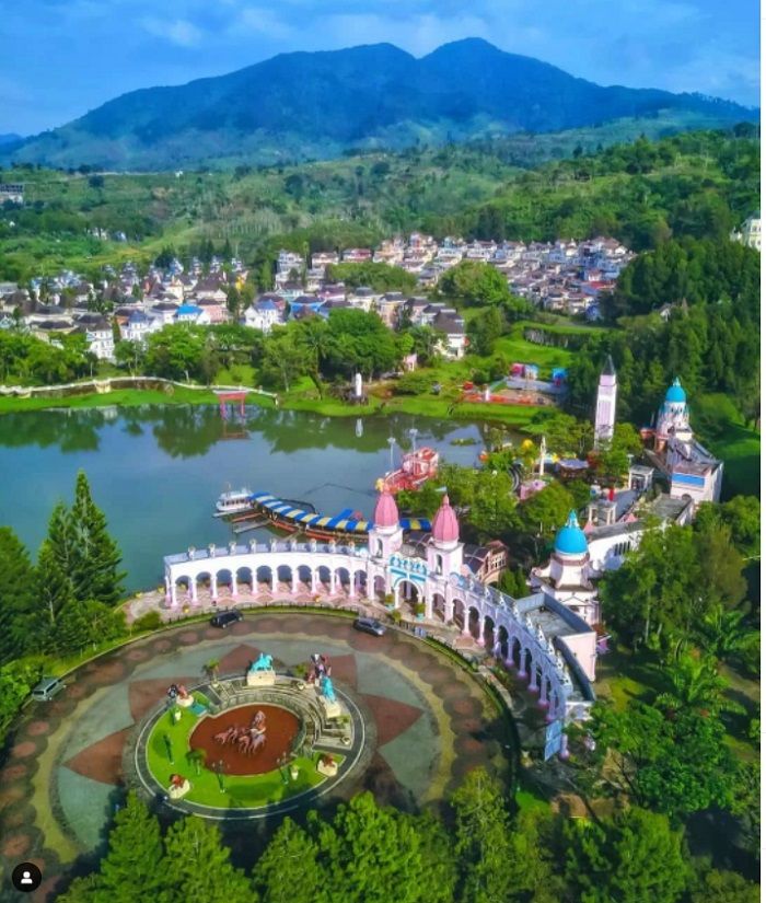 Pesona tempat wisata Little Venice Kota Bunga di Bogor, serasa sedang di Eropa