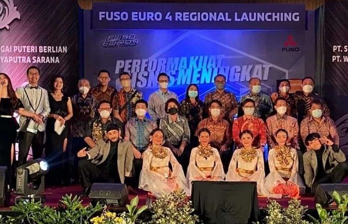 Fuso Standar Euro 4 Resmi Mengaspal di Bandung