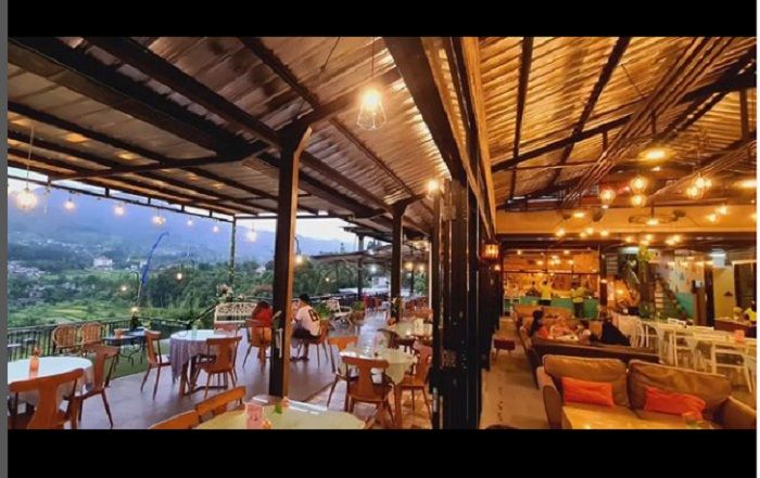 Breeve Hills,  tempat nongkrong sekaligus restoran instagramable yang cocok untuk kumpul bersama teman dan keluarga