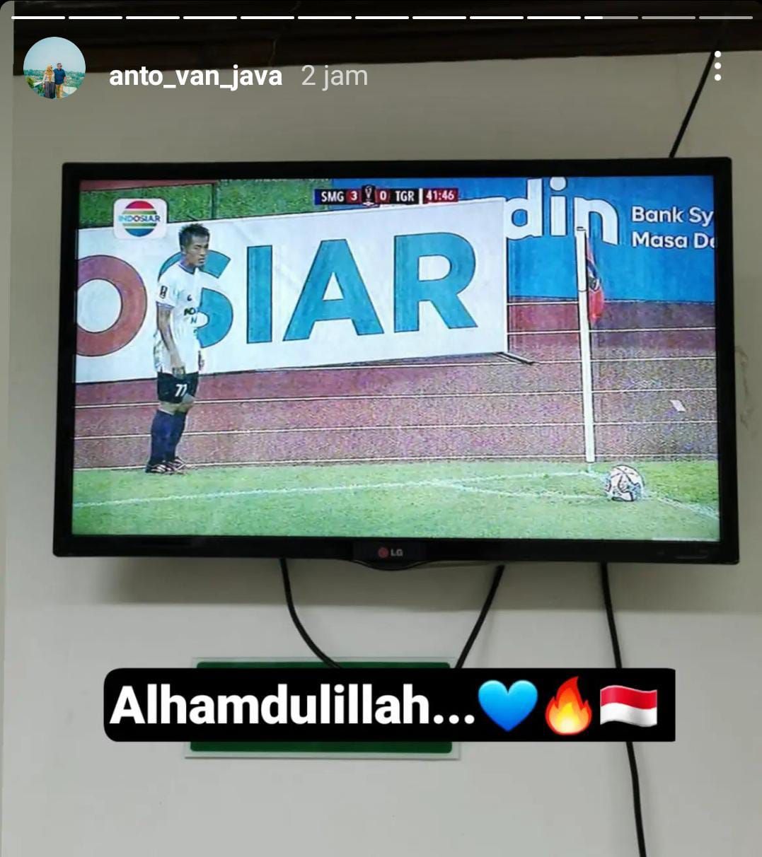 Unggahan Junianto alias Ebes yang pernah mengundurkan diri sebagai Komisaris PSIS Semarang saat timnya tersut pesta gol, menang 6-1 atas Persita Tangerang dalam Piala Presiden 2022, Senin (13/6/2022). (Instagram @anto_van_java)