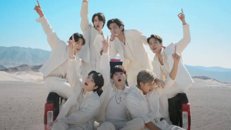 BTS Bagikan Pengalaman Syuting MV Yet To Come di Gurun Pasir, Para Member Kenang 9 Tahun Perjalanan Mereka