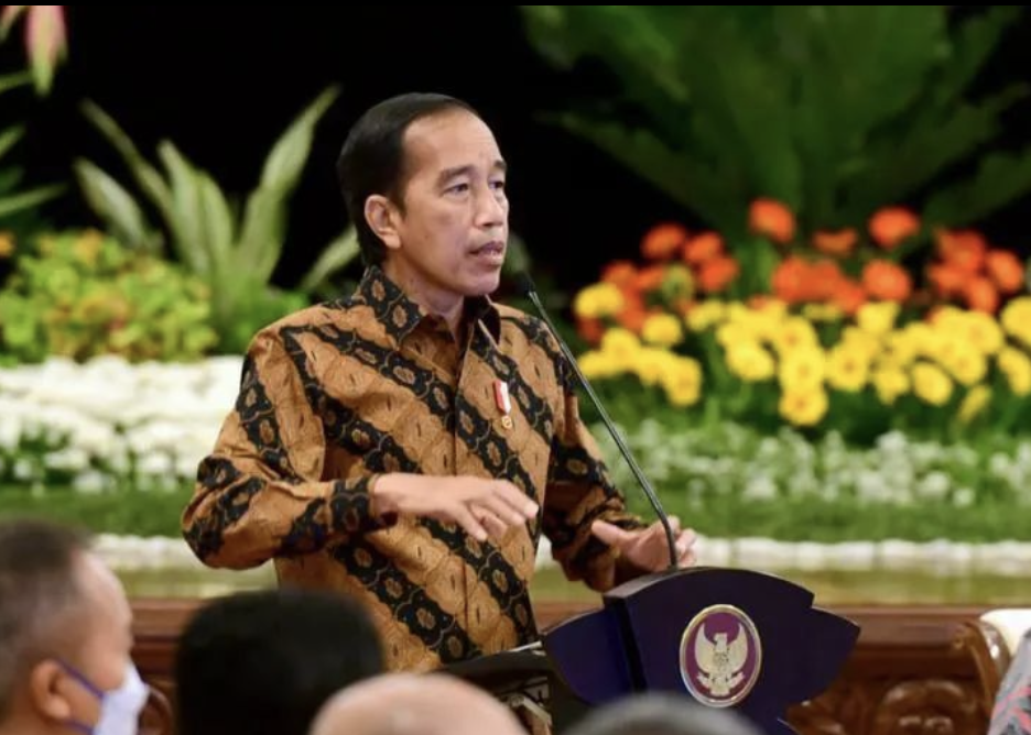 Presiden Jokowi mendapat dukungan Gus Umar untuk mereshuffle Menhan Prabowo Subianto dan Menparekraf Sandiaga Uno