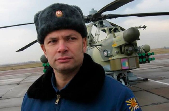 Pilot Letnan Kolonel Sergey Gundorov (51) tewas setelah helikopternya tertembak rudal Igla.*  