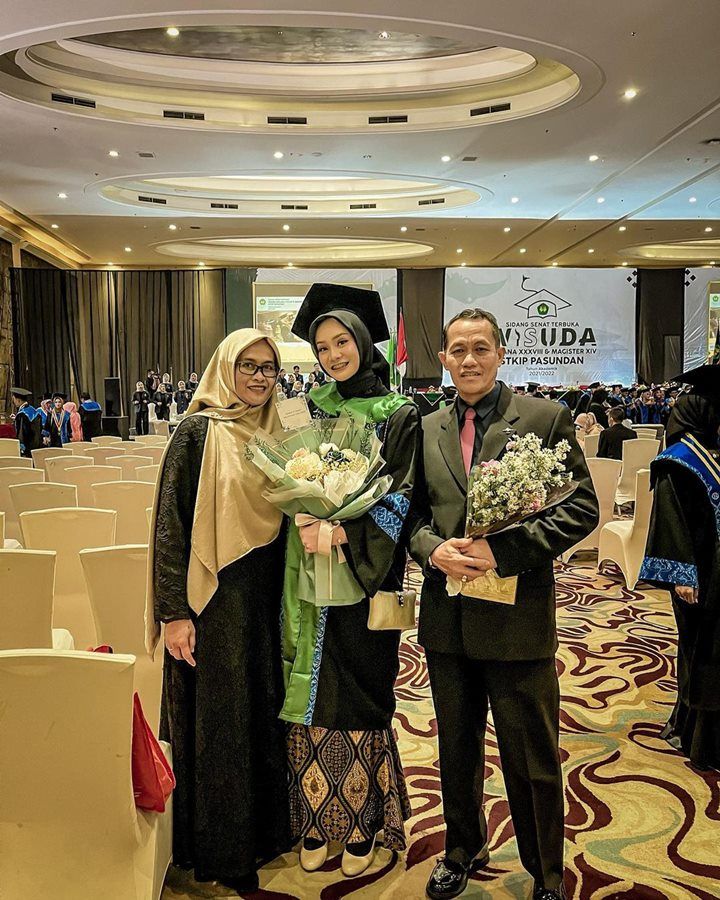 Momen Wilda Siti Nurfadhilah Atlet Voli Putri Indonesia Raih Gelar Master Pendidikan, Banjir Ucapan Selamat