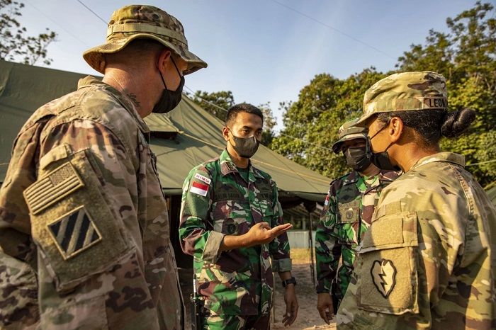 Tentara Indonesia dan AS