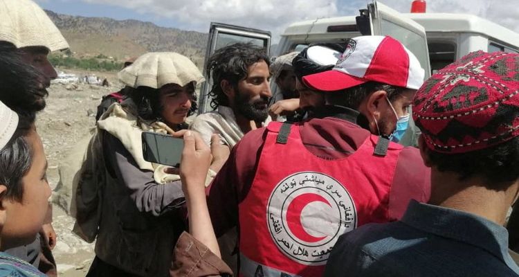 Pihak berwenang Afghanistan mengaku masih berjuang mencapai daerah terpencil untuk proses evakuasi warga akibat gempa.