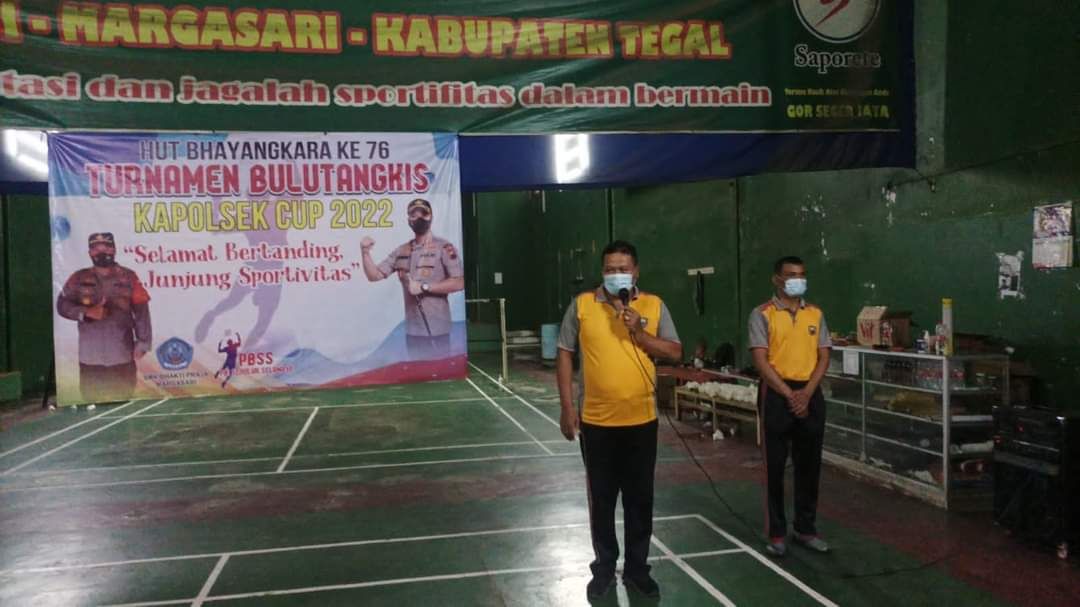 Kapolsek Margasari Iptu Warjiyana saat Sambutan oembukaan di GOR Seger Jaya