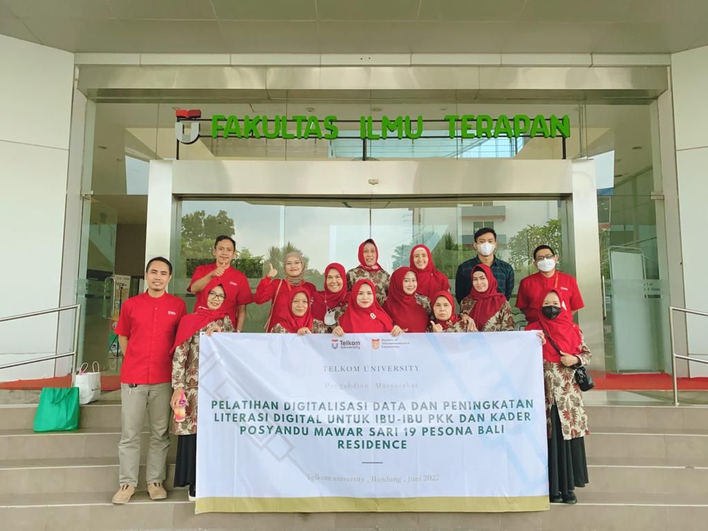 Dasawisma di Kuripan Kidul Go Digital: Tingkatkan Keterampilan Berbasis Teknologi