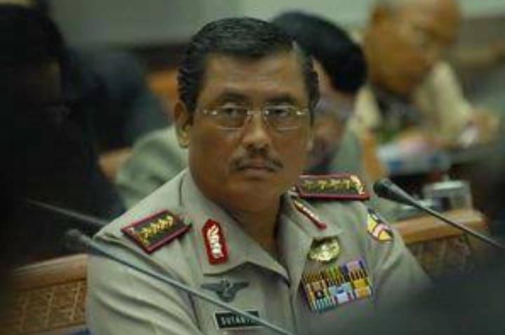 Mengenal sosok Jendral Sutanto yang merupakan teman SBY, berhasil memberangus gembong judi di Indonesia.