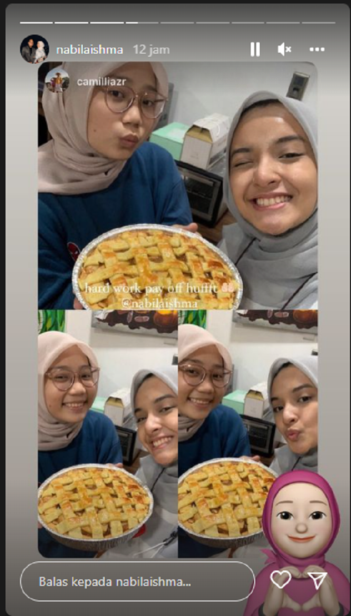 Nabila Ishma bersama Zahra membuat pai apel di hari ulang tahun Emmeril Kahn Mumtadz