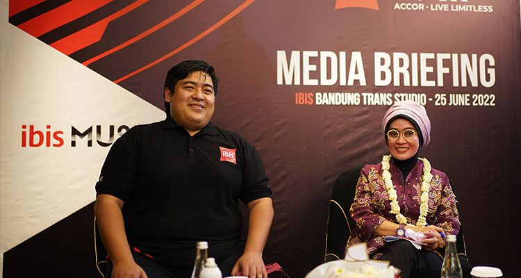 ibis Music di ibis Bandung Trans Studio, Sabtu 25 Juni 2022.